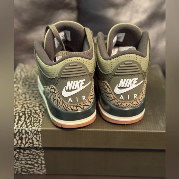 Jordan Olive and Tan Sneakers - Picture 3 of 5